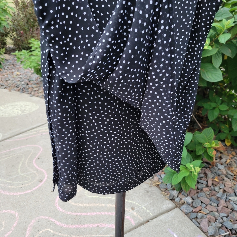 Chico's black + white polka dot double layer sleeveless GEORGETTE blouse size 0 - Picture 10 of 13
